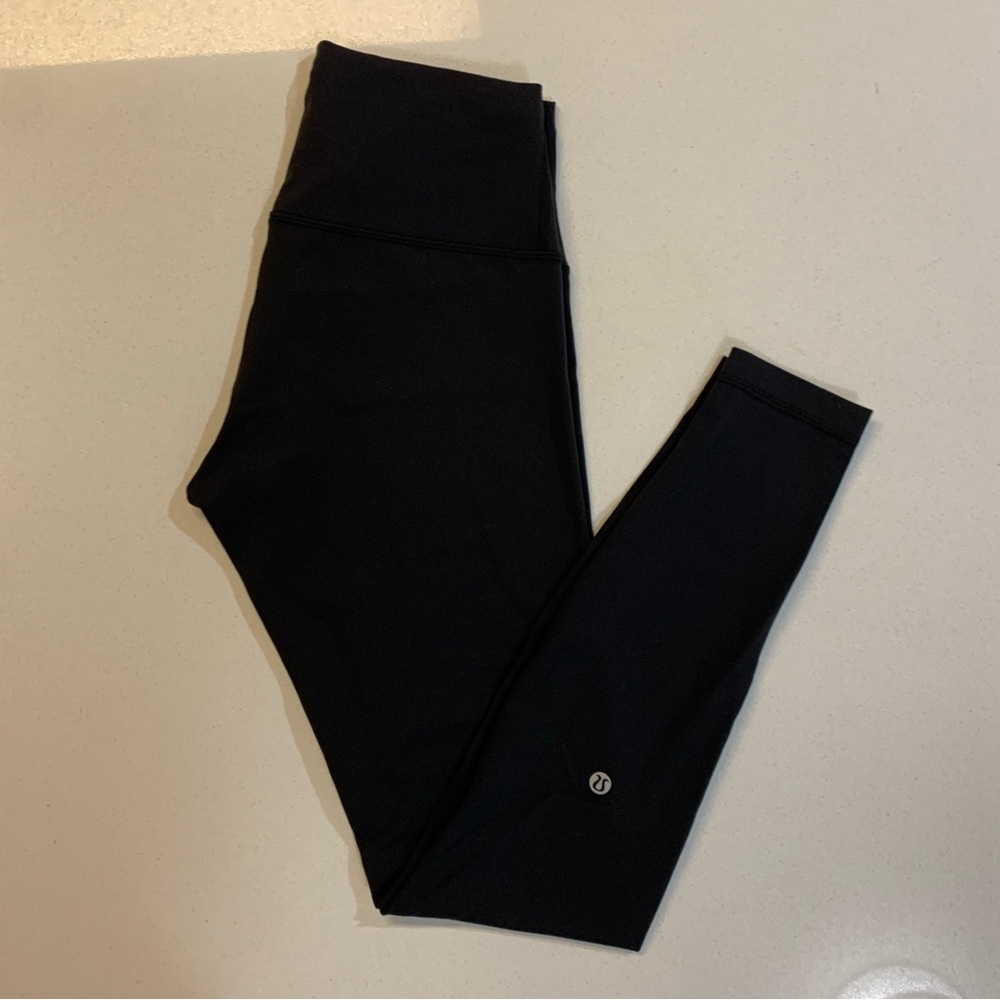 Lululemon Wunder Train 28” Legging